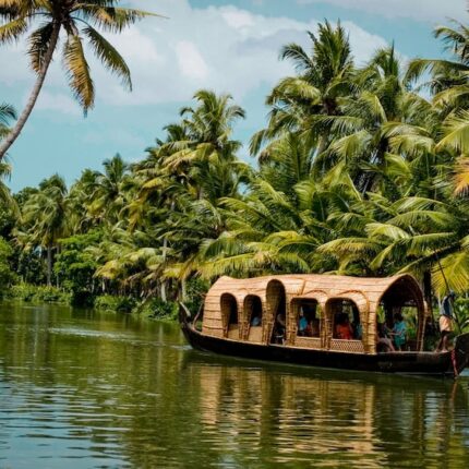 7DAYS-6NIGHTS MUNNAR THEKKADY KERALA TOUR