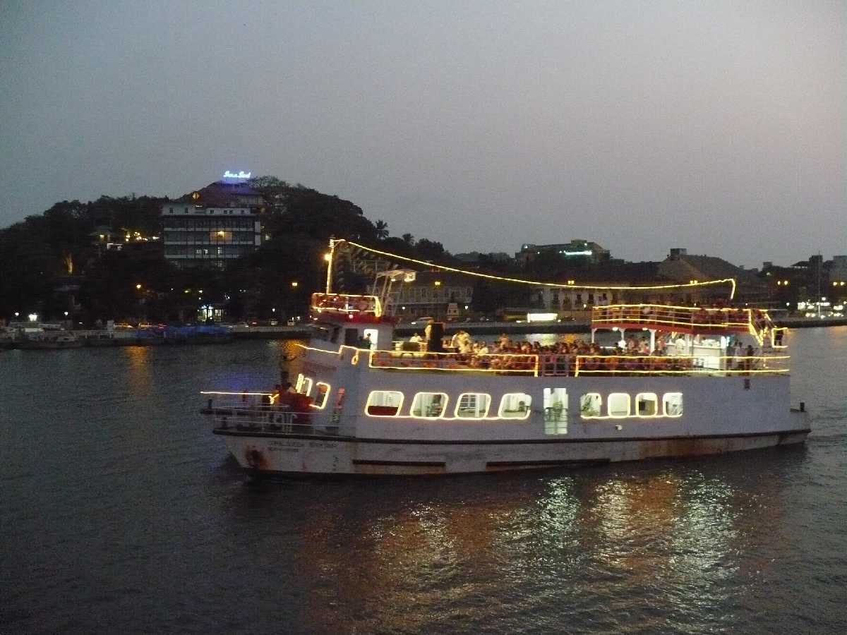 RIVER CRUISE - MANDOVI RIVER RIVER CRUISE - MANDOVI RIVER